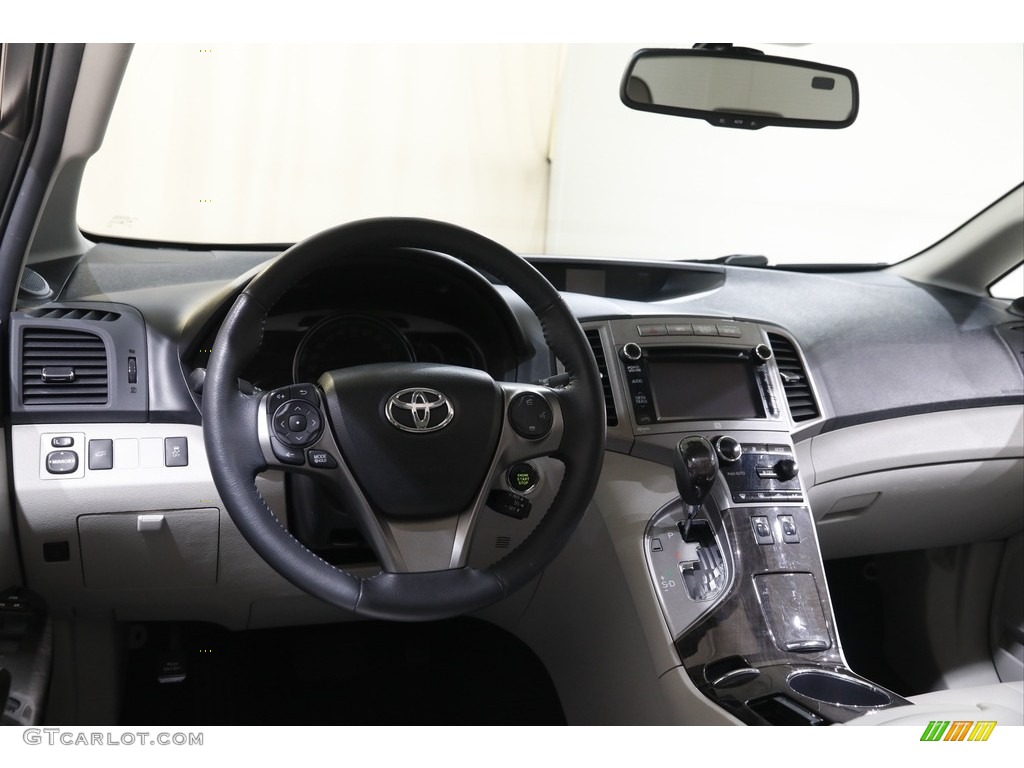 2013 Venza XLE AWD - Classic Silver Metallic / Light Gray photo #6