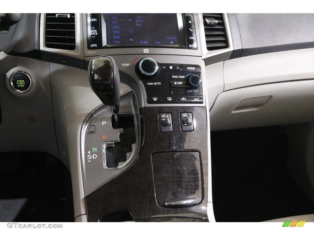 2013 Venza XLE AWD - Classic Silver Metallic / Light Gray photo #14