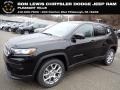 Diamond Black Crystal Pearl 2022 Jeep Compass Latitude Lux 4x4