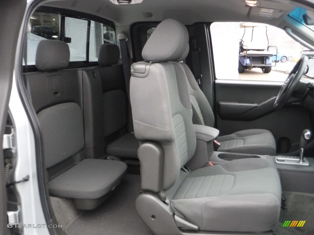 2009 Frontier SE King Cab - Radiant Silver / Steel photo #15