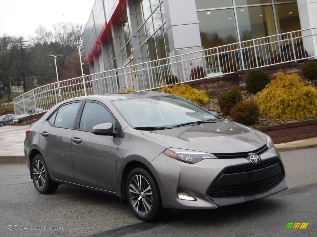 2019 Corolla LE - Falcon Gray metallic / Black photo #1