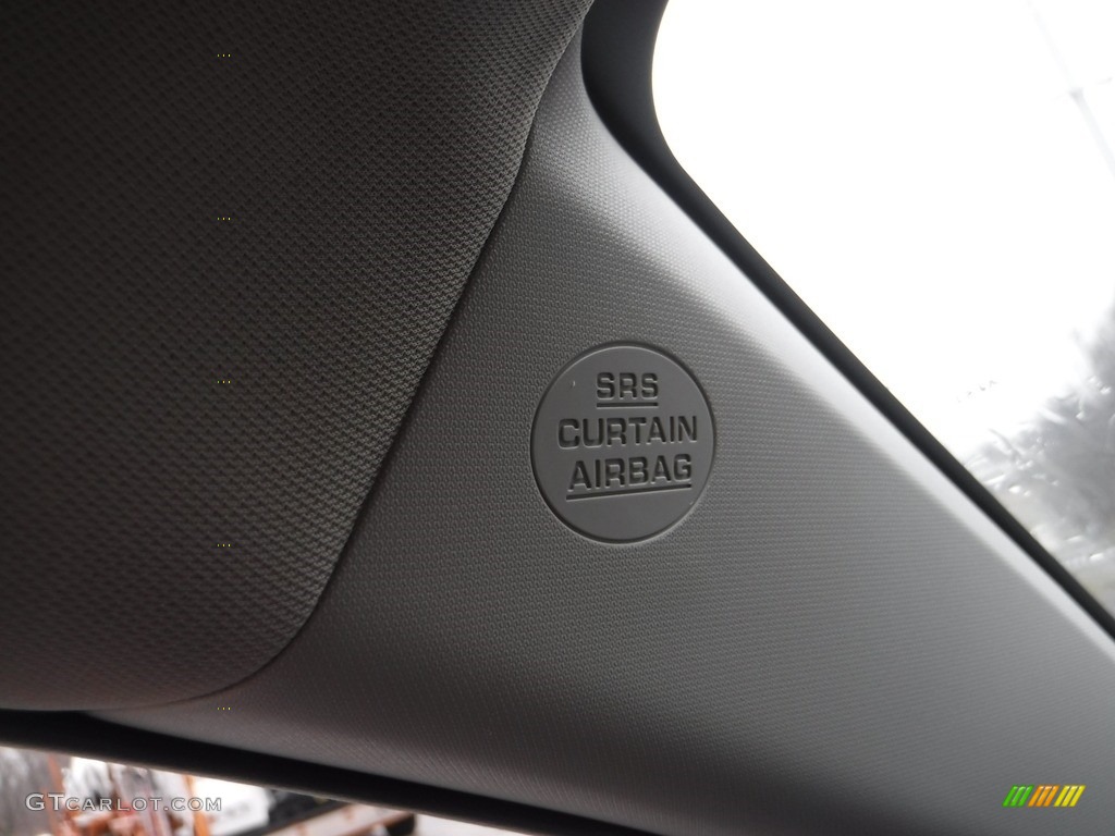2019 Corolla LE - Falcon Gray metallic / Black photo #21