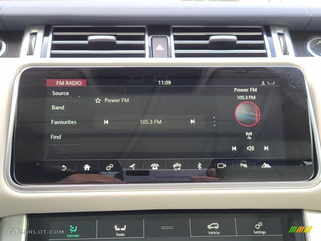 2022 Land Rover Range Rover HSE Westminster Controls Photo #143487245