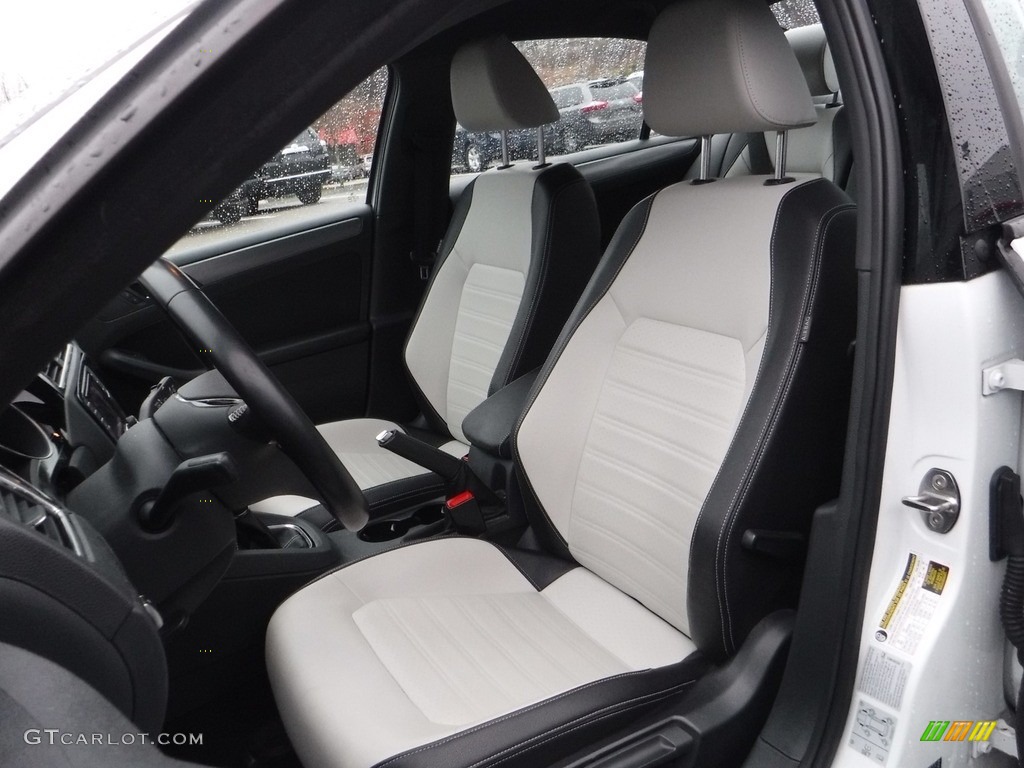 Black/Ceramique Interior 2016 Volkswagen Jetta Sport Photo #143490059