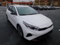 Snow White Pearl - Forte GT-Line Photo No. 9