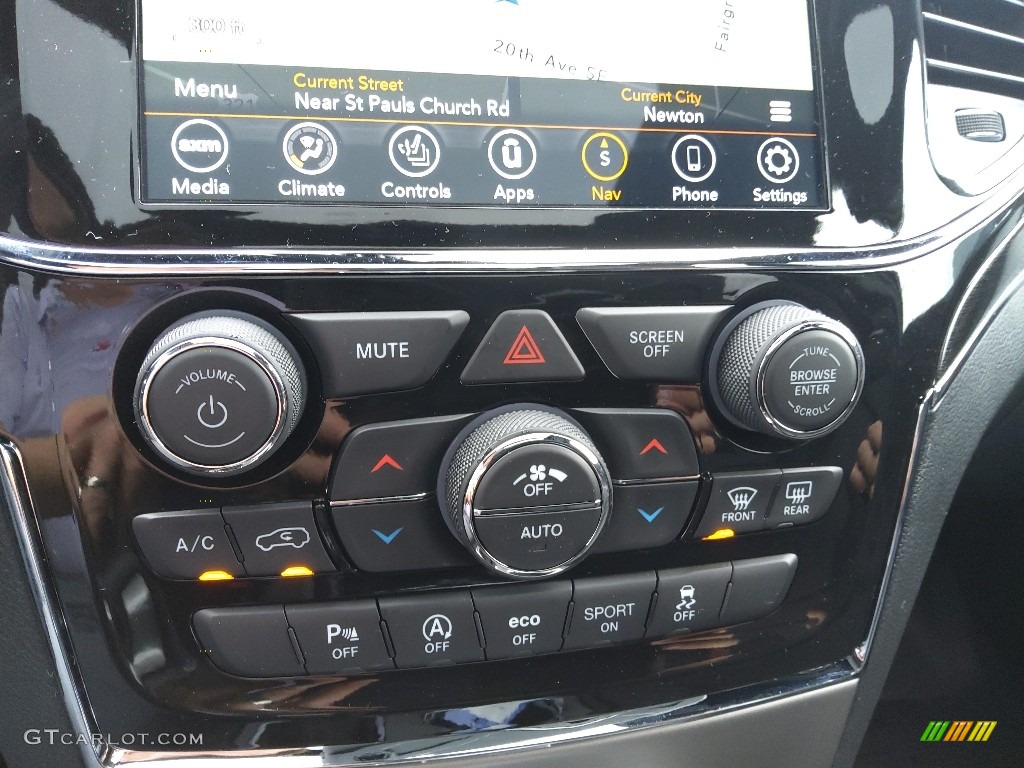 2021 Jeep Grand Cherokee Trailhawk 4x4 Controls Photo #143492901