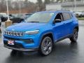 Laser Blue Pearl - Compass Latitude Lux 4x4 Photo No. 1