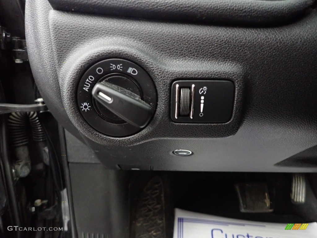 2014 Dart SXT - Pitch Black / Black/Light Tungsten photo #19