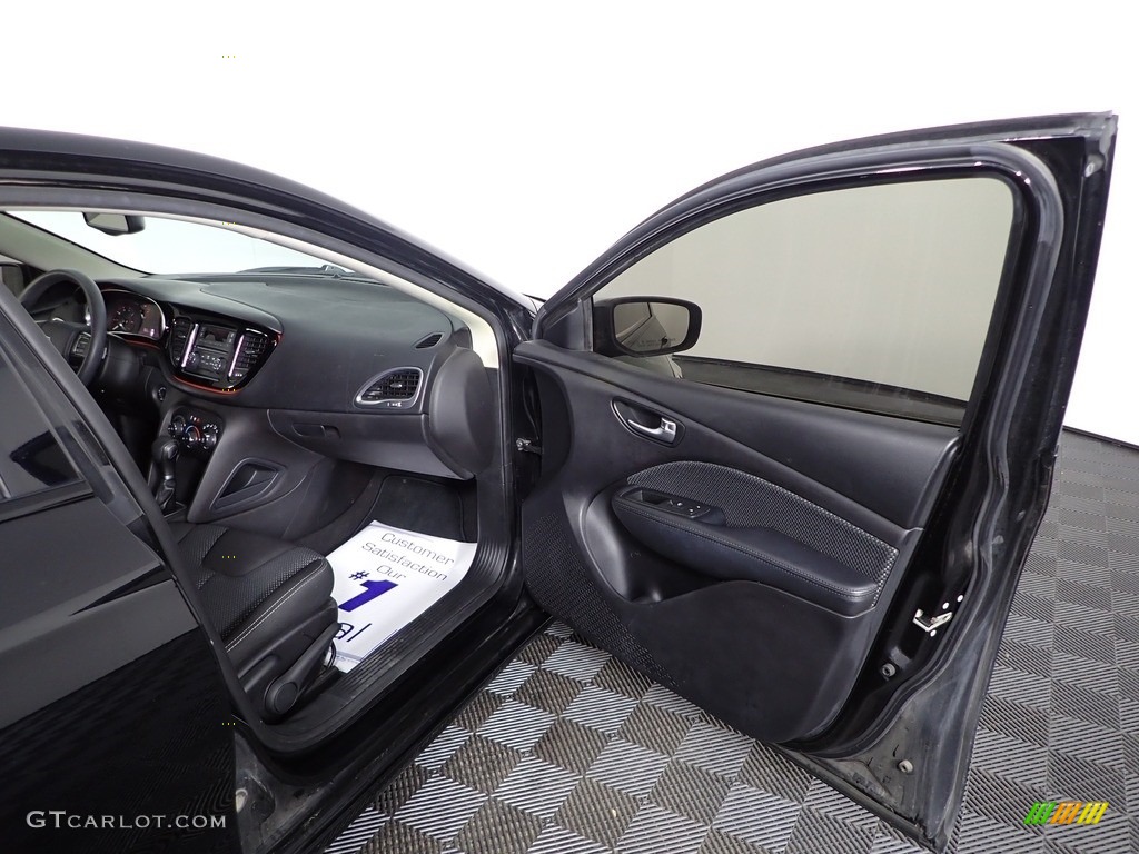 2014 Dart SXT - Pitch Black / Black/Light Tungsten photo #30