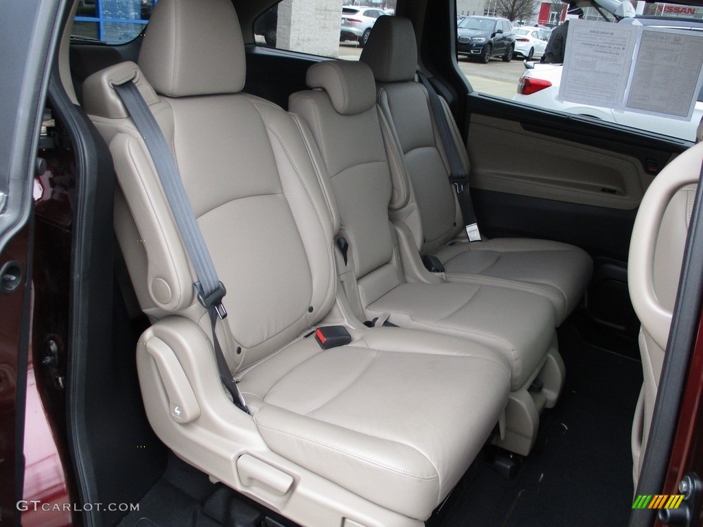 2018 Honda Odyssey EX-L Rear Seat Photo #143494992
