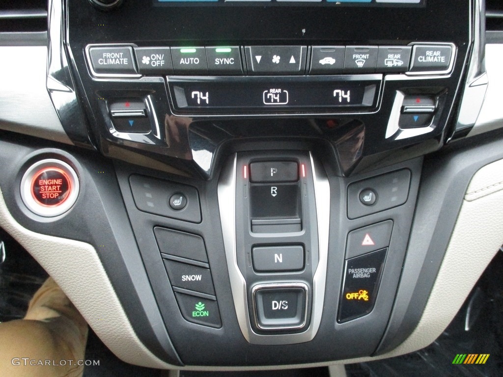 2018 Honda Odyssey EX-L Controls Photos