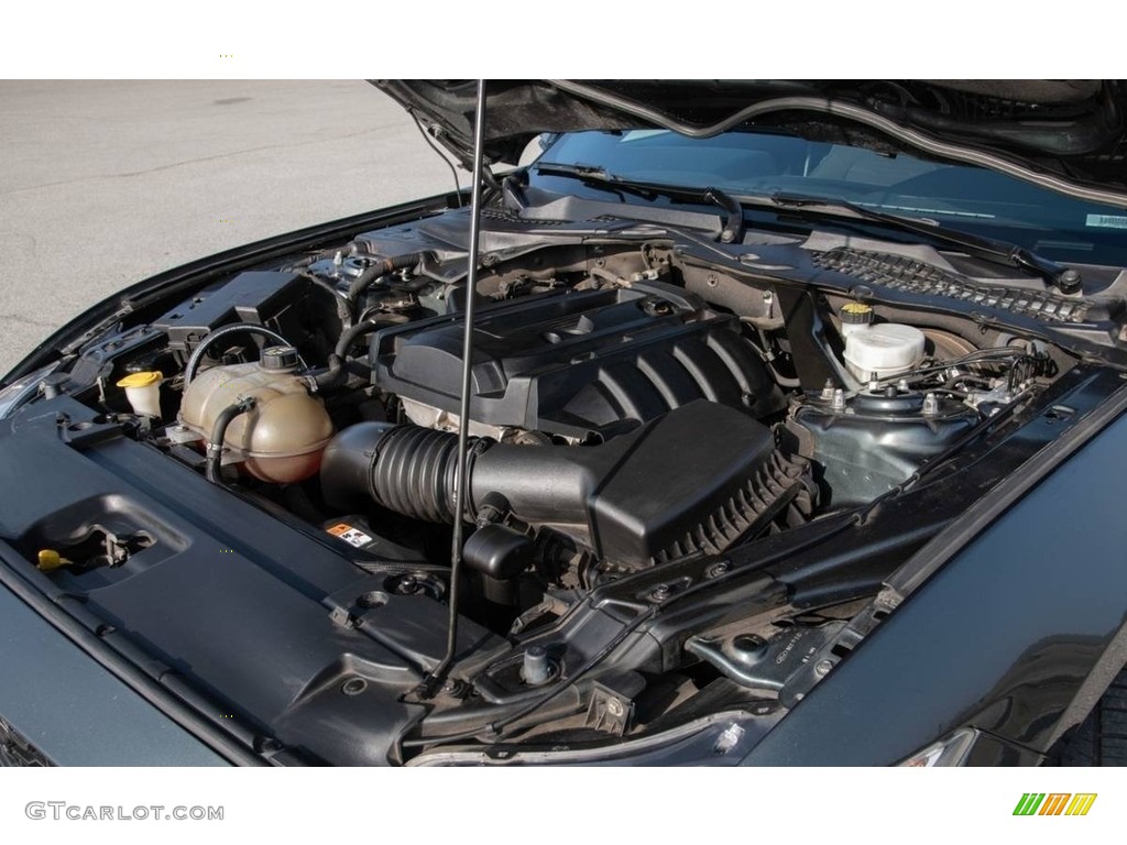 2015 Ford Mustang EcoBoost Premium Coupe Engine Photos