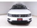 Pure White - Tiguan SE 4MOTION Photo No. 2