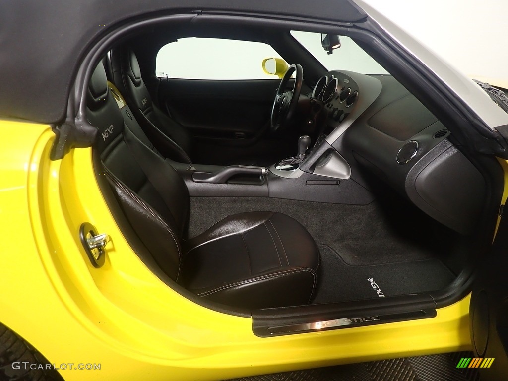 2008 Solstice GXP Roadster - Mean Yellow / Ebony photo #28