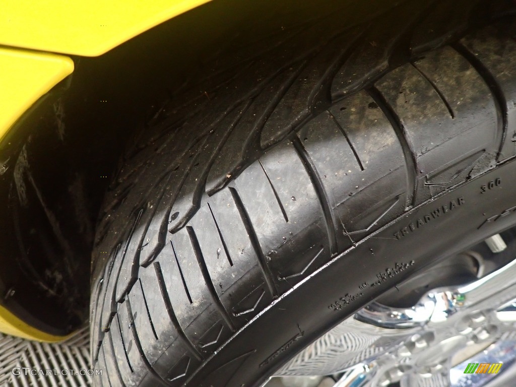 2008 Solstice GXP Roadster - Mean Yellow / Ebony photo #30