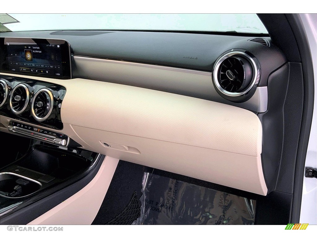 2020 A 220 Sedan - Digital White Metallic / Macchiato Beige photo #16