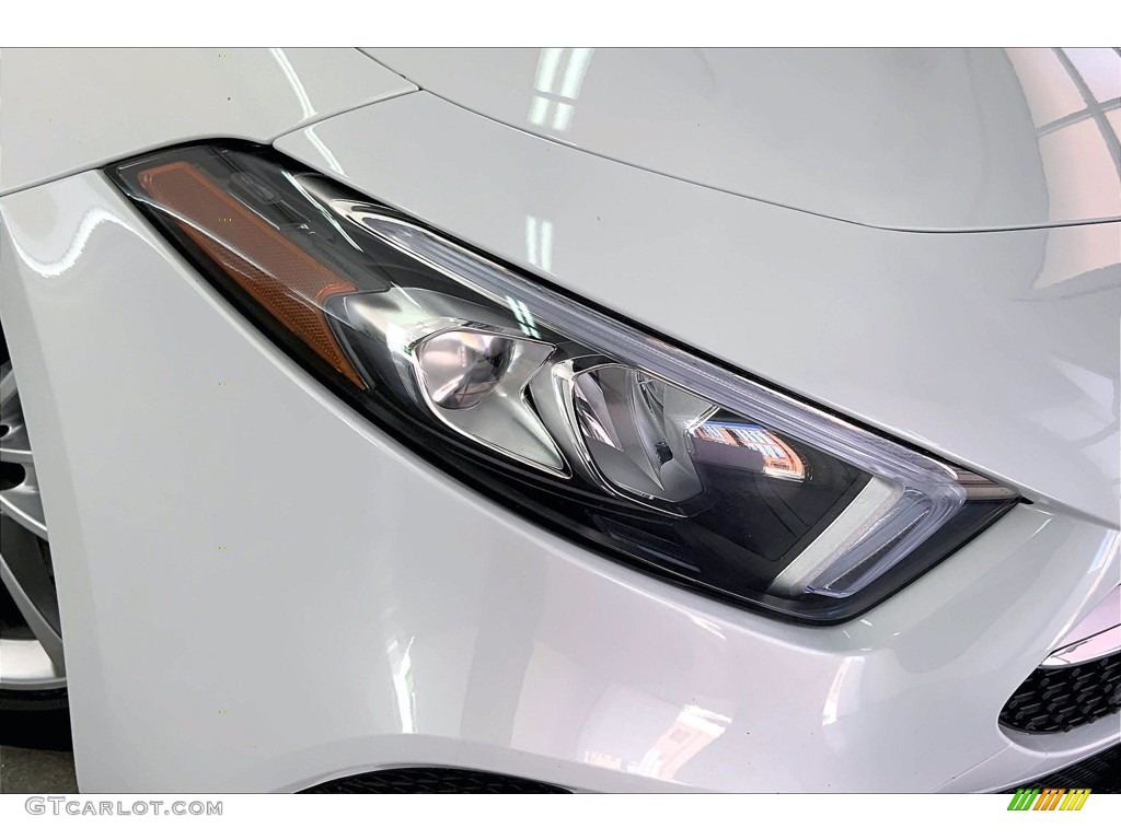 2020 A 220 Sedan - Digital White Metallic / Macchiato Beige photo #28