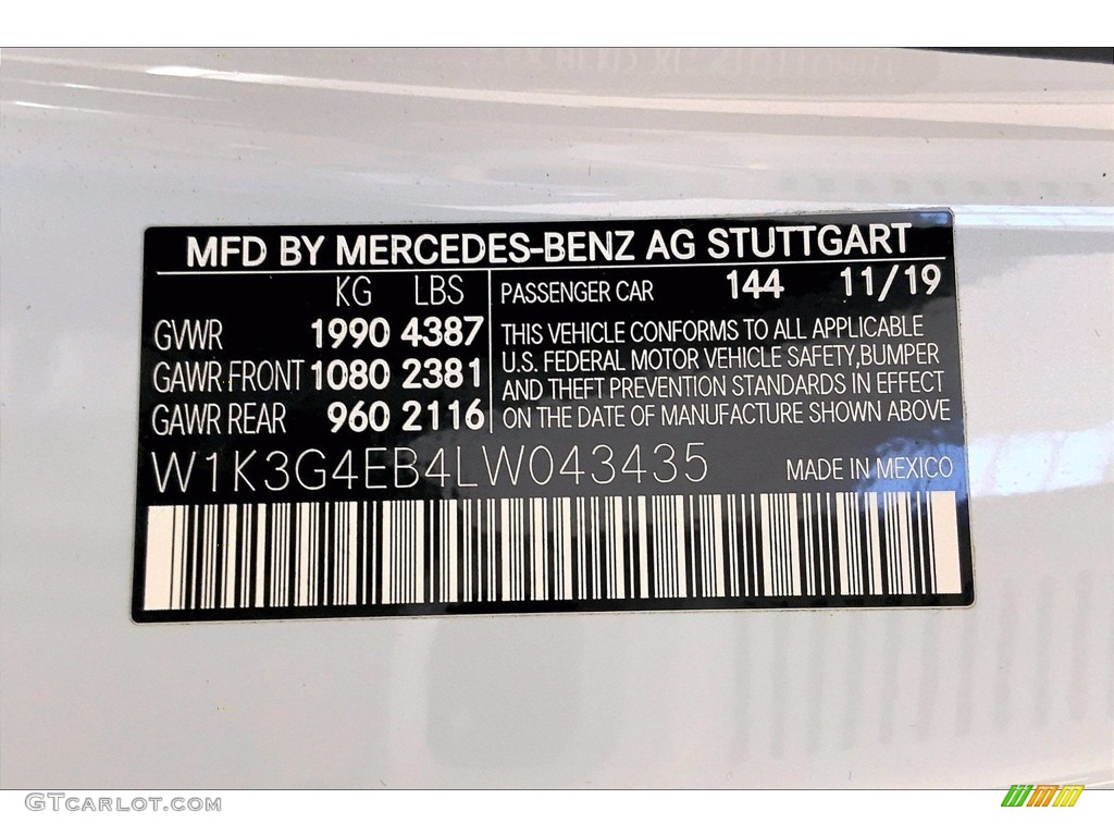 2020 A 220 Sedan - Digital White Metallic / Macchiato Beige photo #33