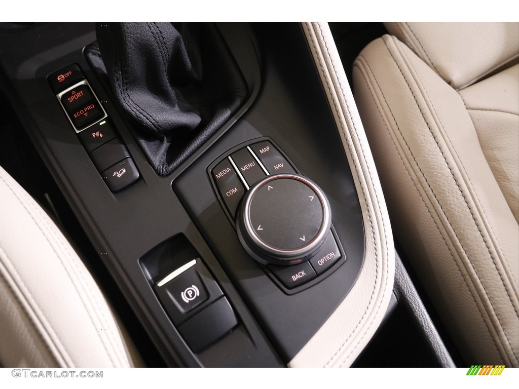2019 X1 xDrive28i - Glacier Silver Metallic / Oyster/Black photo #16