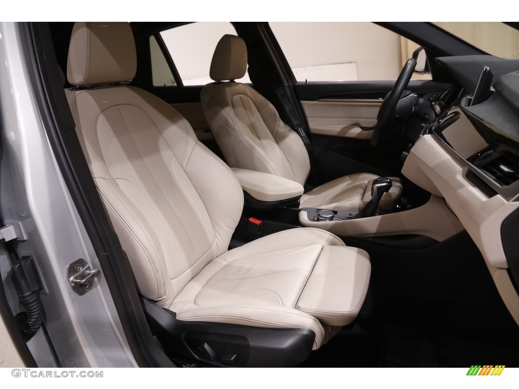 2019 X1 xDrive28i - Glacier Silver Metallic / Oyster/Black photo #17