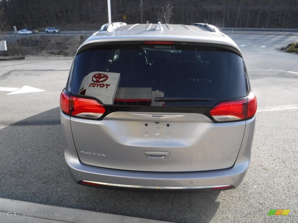 2020 Pacifica Touring L - Billet Silver Metallic / Alloy/Black photo #19