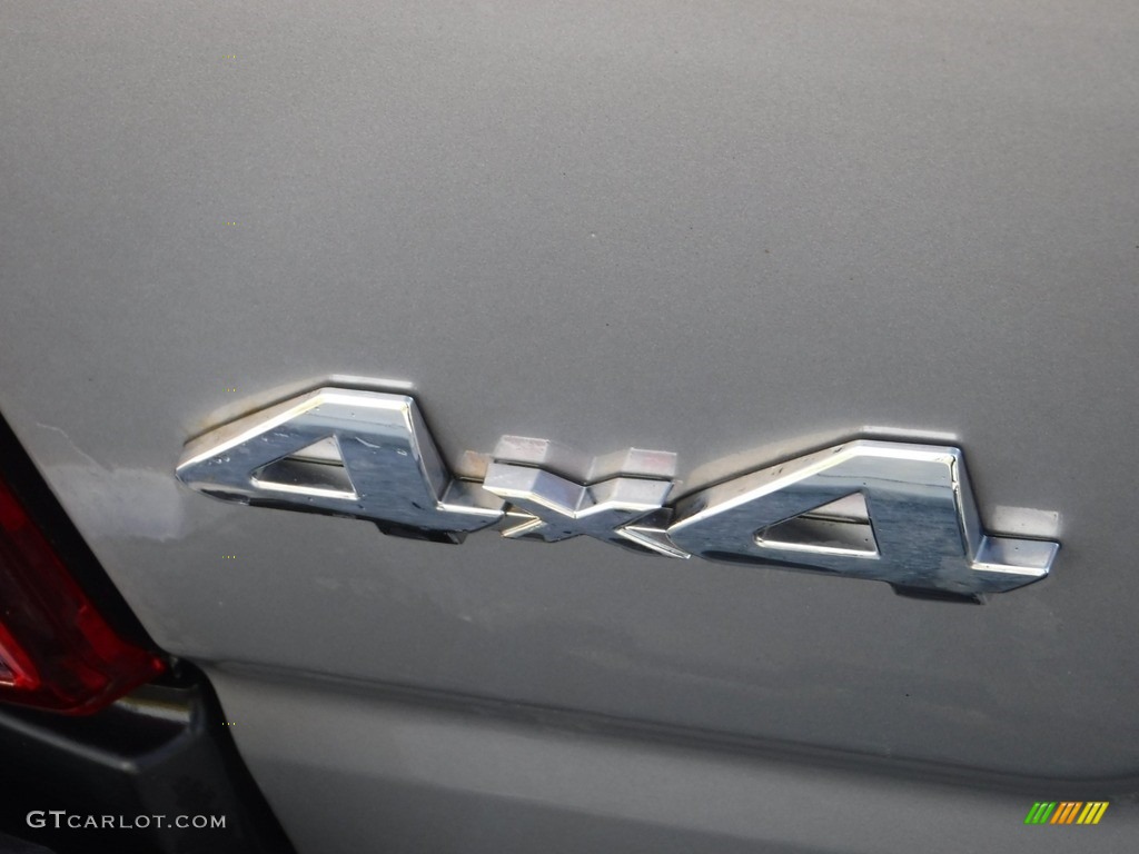 2020 Tacoma SR Double Cab 4x4 - Silver Sky Metallic / Cement photo #17