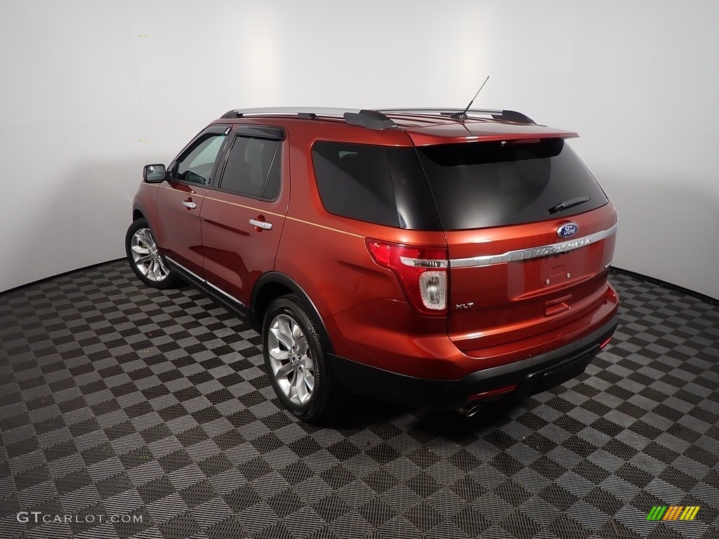 2014 Explorer XLT - Sunset / Medium Light Stone photo #13