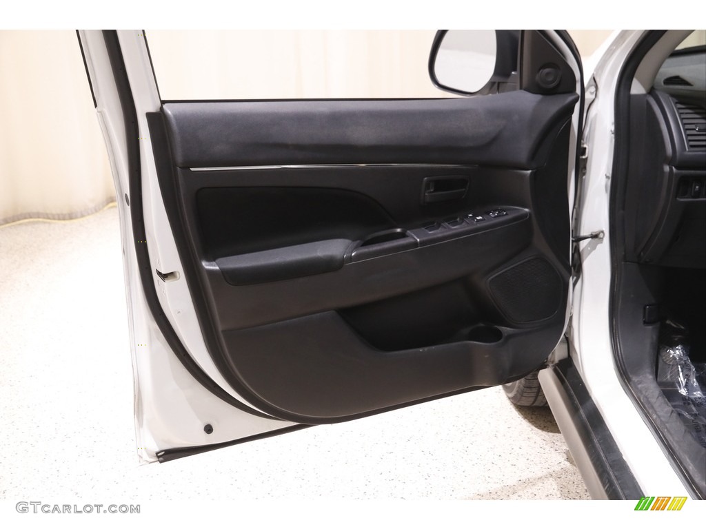 2014 Mitsubishi Outlander Sport ES AWD Door Panel Photos