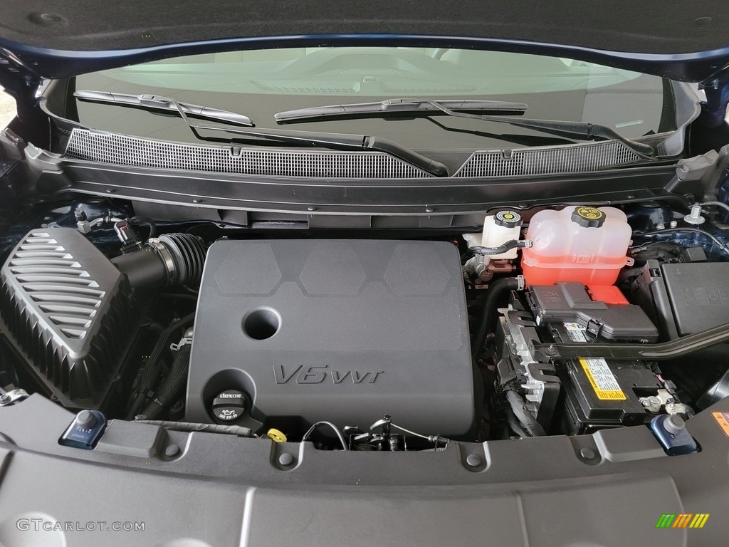 2022 Chevrolet Traverse LS Engine Photos