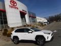 Super White - RAV4 XLE AWD Photo No. 2