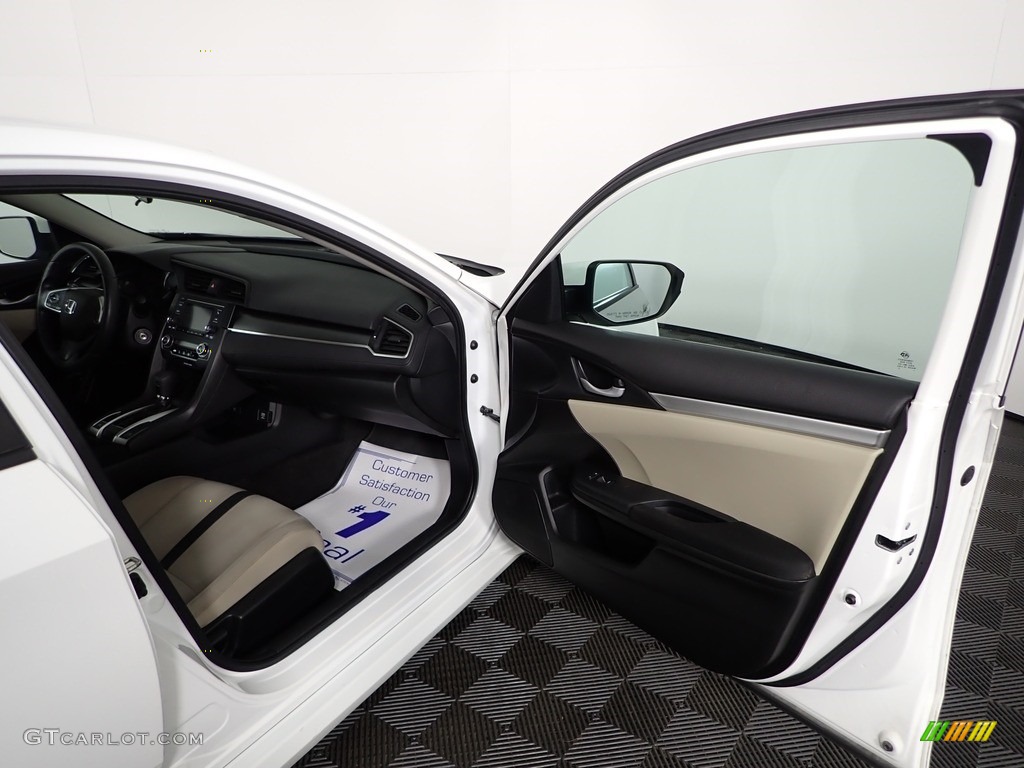 2017 Civic LX Sedan - Taffeta White / Ivory photo #30