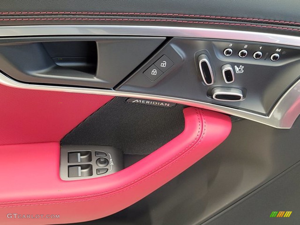 2022 Jaguar F-TYPE P450 AWD R-Dynamic Convertible Door Panel Photos