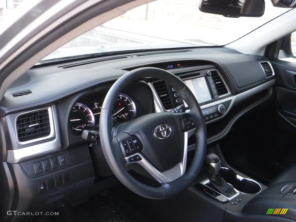 2016 Highlander XLE AWD - Silver Sky Metallic / Black photo #17