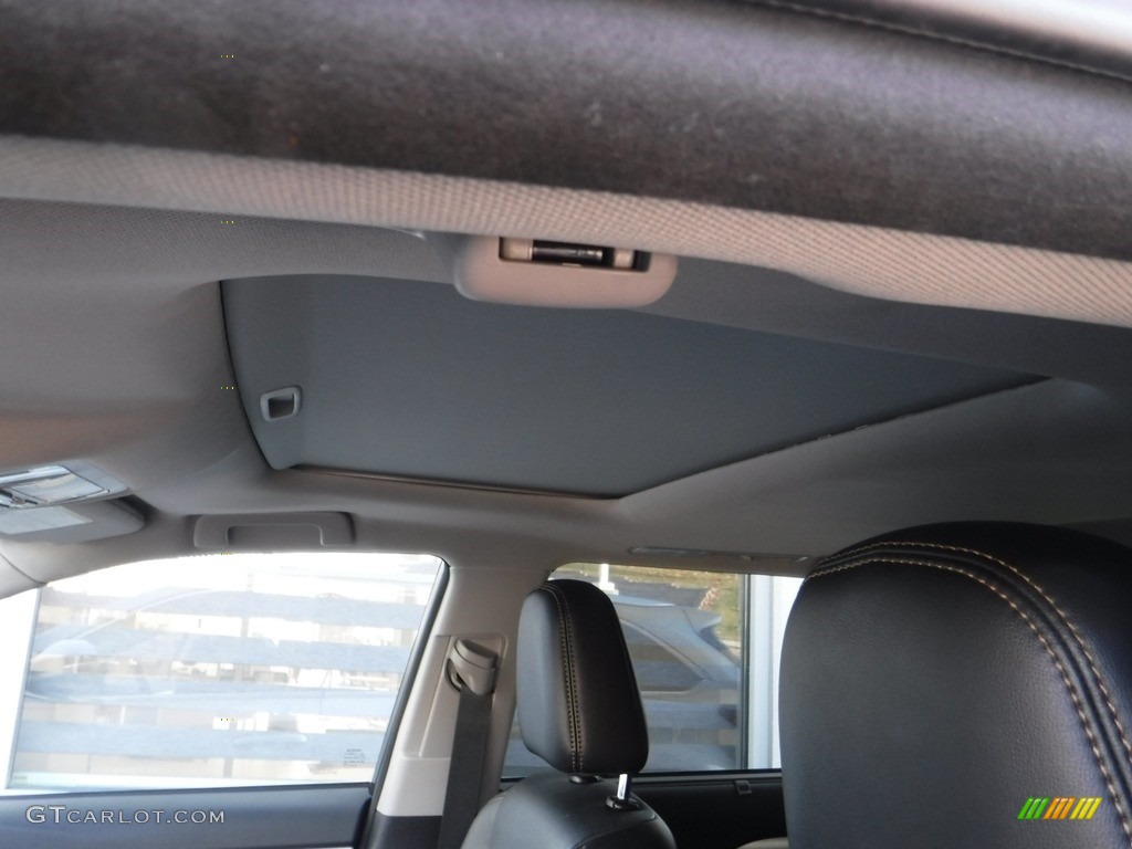 2016 Highlander XLE AWD - Silver Sky Metallic / Black photo #21
