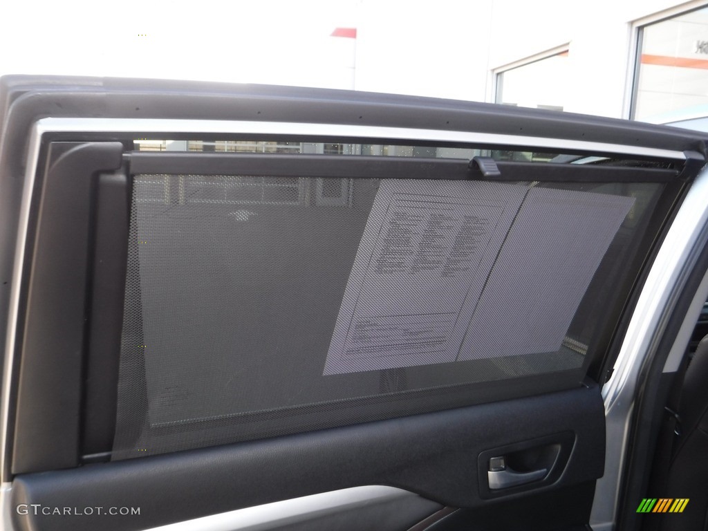 2016 Highlander XLE AWD - Silver Sky Metallic / Black photo #28