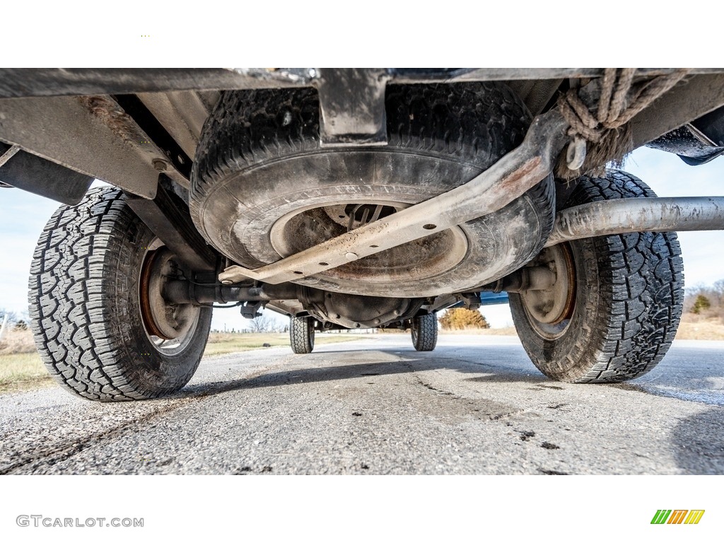 1988 Ford F250 XLT Lariat SuperCab Undercarriage Photo #143527258