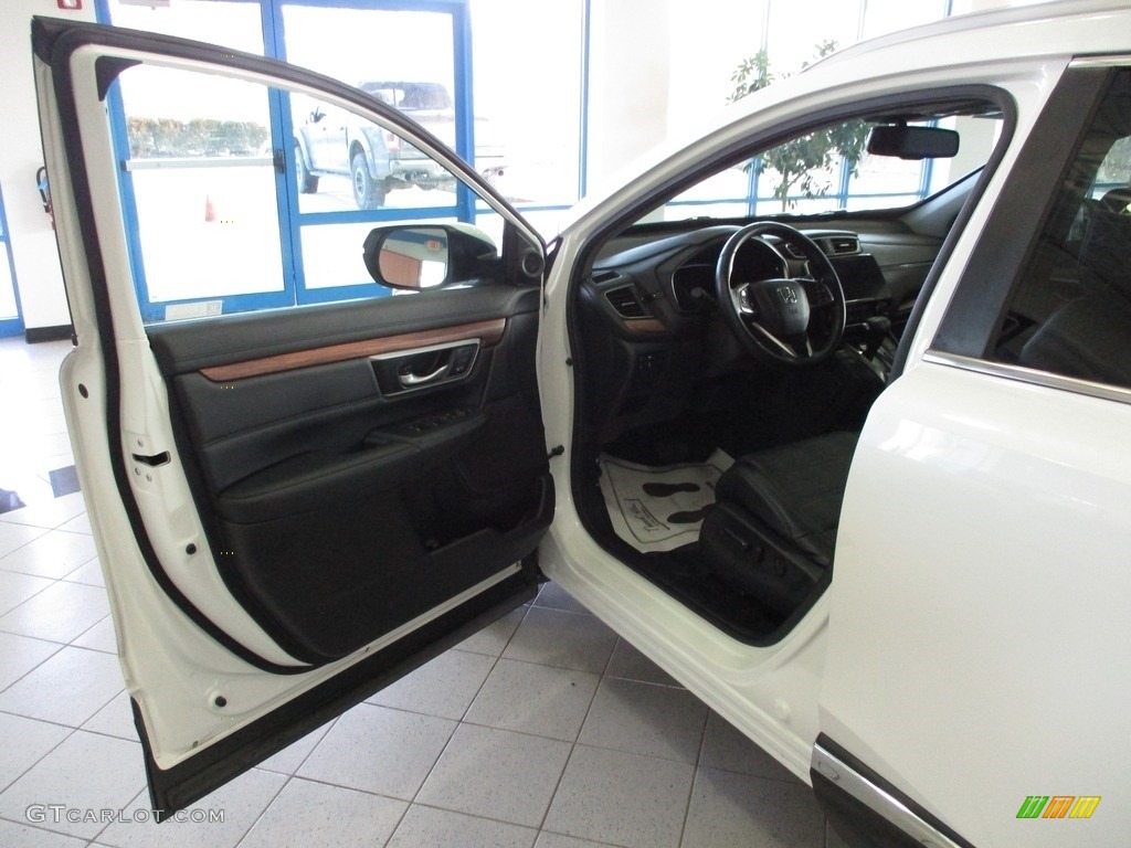 2018 CR-V Touring AWD - White Diamond Pearl / Black photo #26