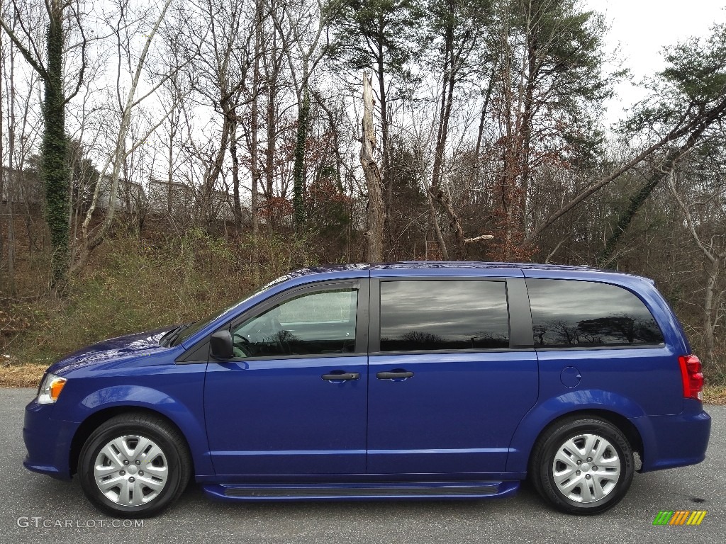 2020 Grand Caravan SE - Indigo Blue / Black/Light Graystone photo #1
