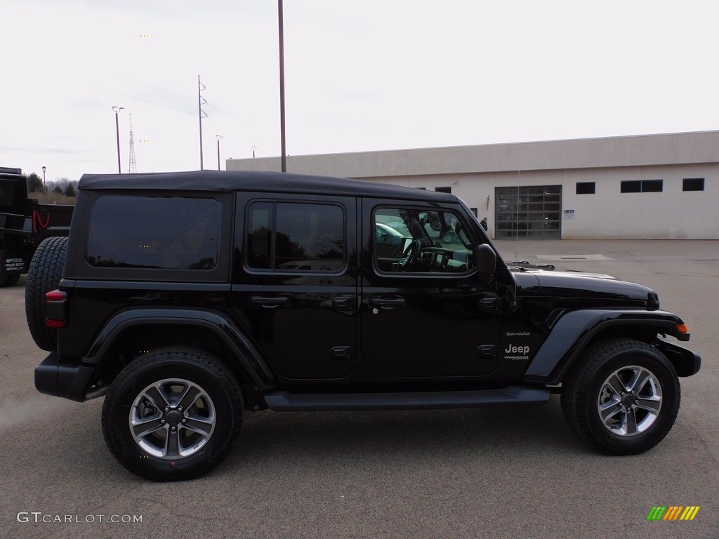 Black 2022 Jeep Wrangler Unlimited Sahara 4x4 Exterior Photo #143529646