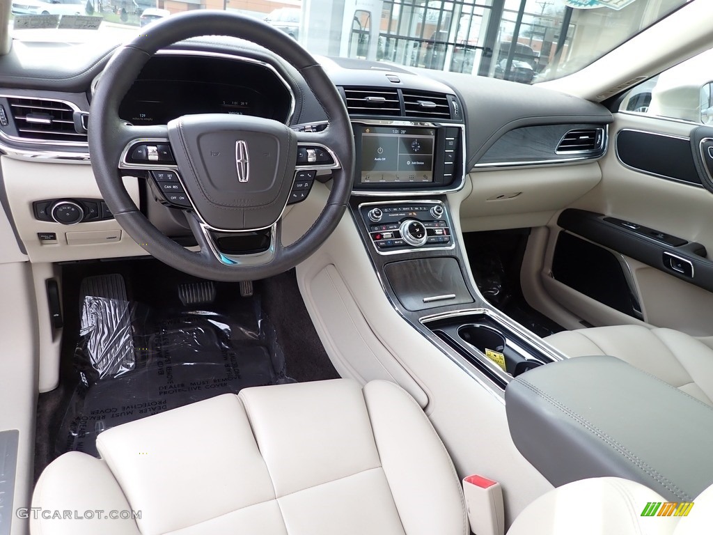 Cappuccino Interior 2017 Lincoln Continental Premier AWD Photo #143532391