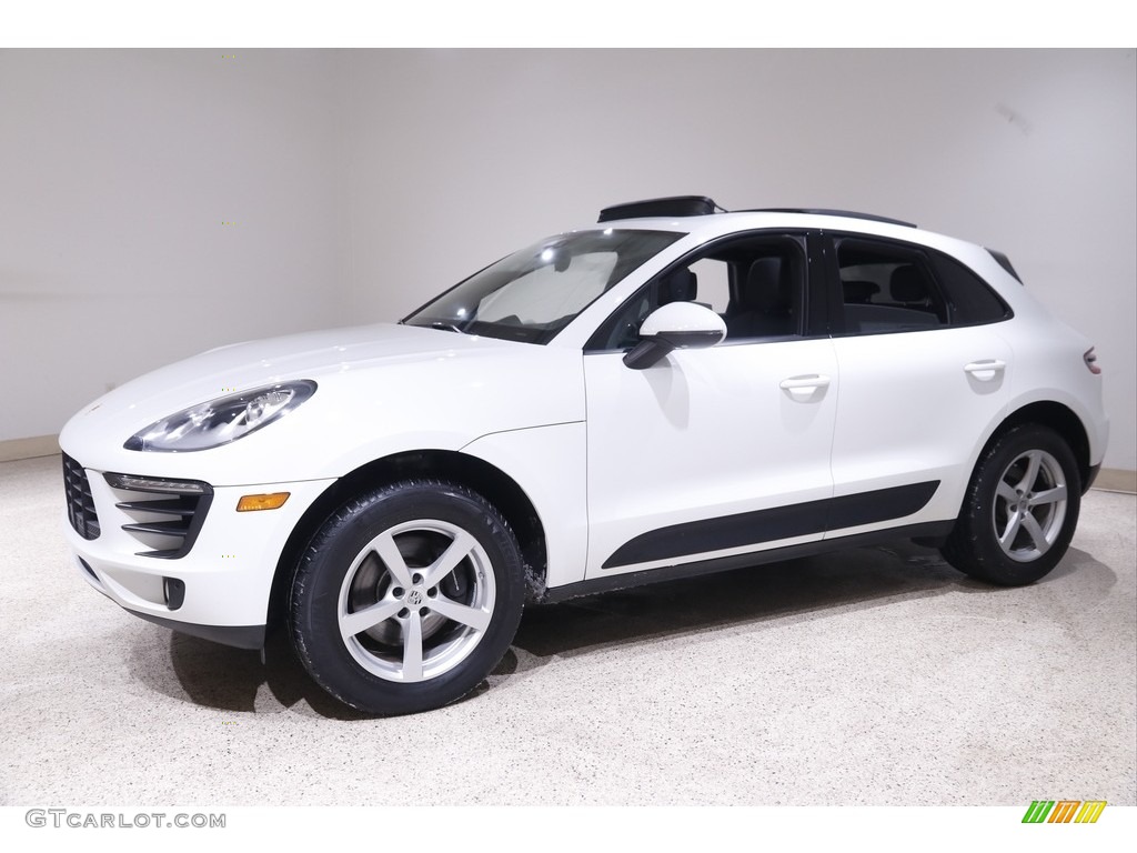 2018 Macan  - White / Black photo #3