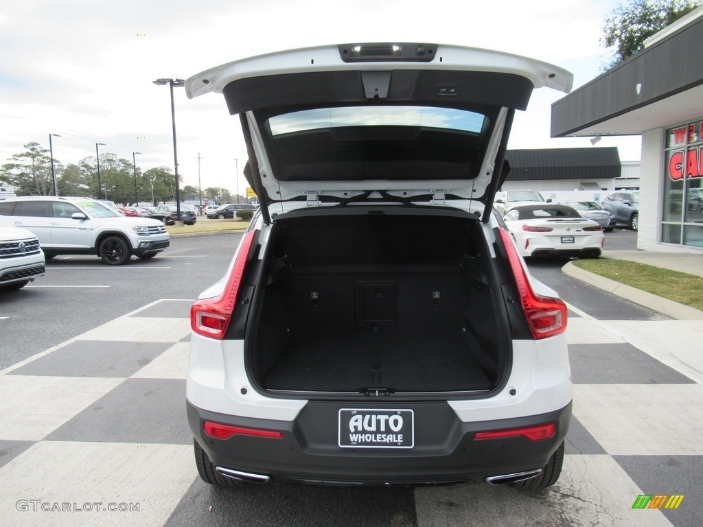 2019 XC40 T5 R-Design AWD - Crystal White Metallic / Charcoal photo #5