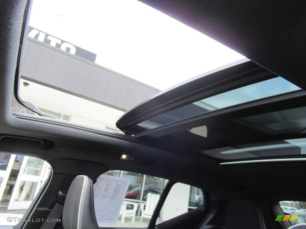 2019 XC40 T5 R-Design AWD - Crystal White Metallic / Charcoal photo #11