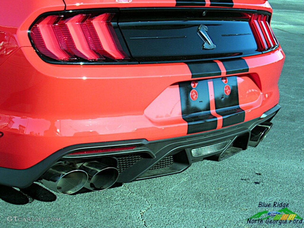 2020 Ford Mustang Shelby GT500 Exhaust Photos
