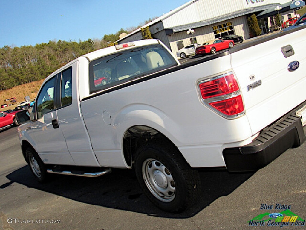 2010 F150 XL SuperCab - Oxford White / Medium Stone photo #25