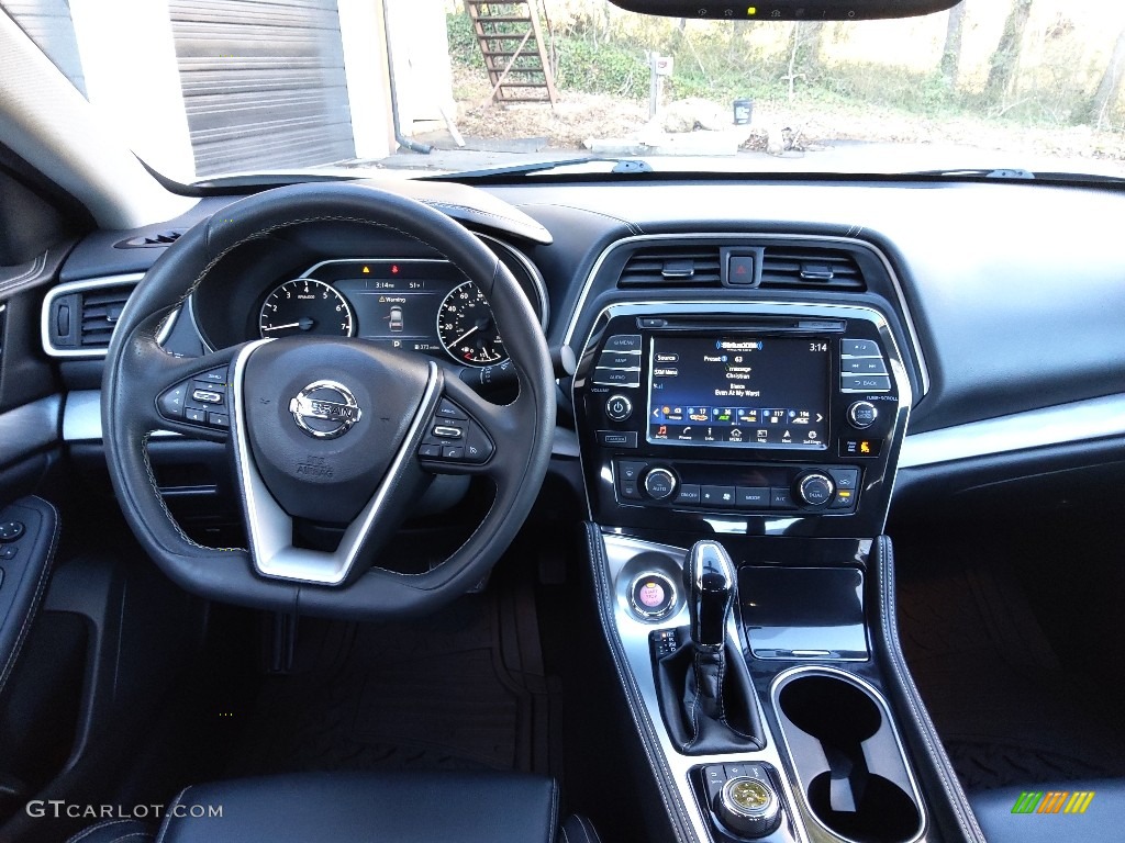 2017 Maxima SV - Brilliant Silver / Charcoal photo #19