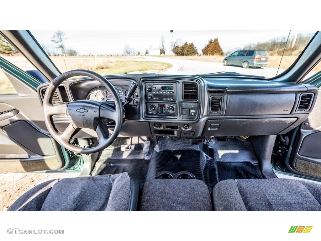 2004 Silverado 1500 Work Truck Extended Cab - Dark Green Metallic / Dark Charcoal photo #24