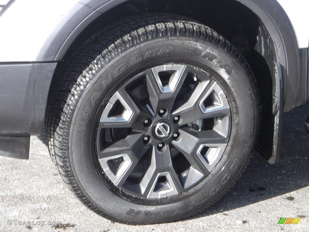 2021 Nissan Titan Platinum Crew Cab 4x4 Wheel Photos