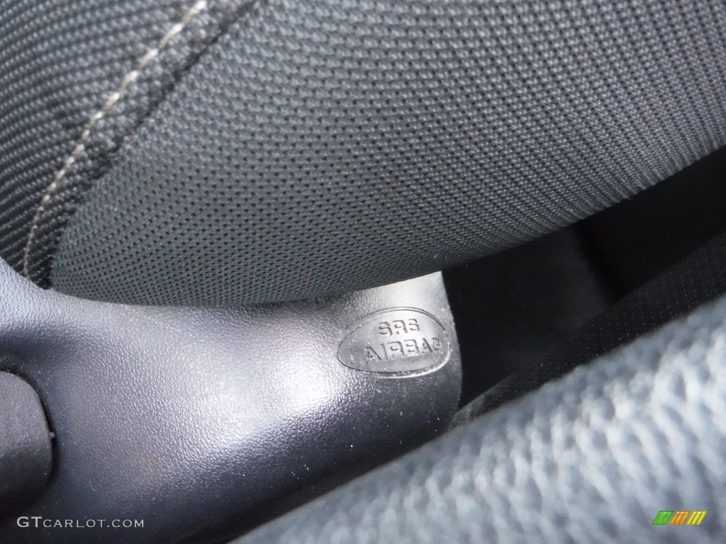 2019 Corolla LE - Falcon Gray metallic / Ash/Dark Gray photo #13