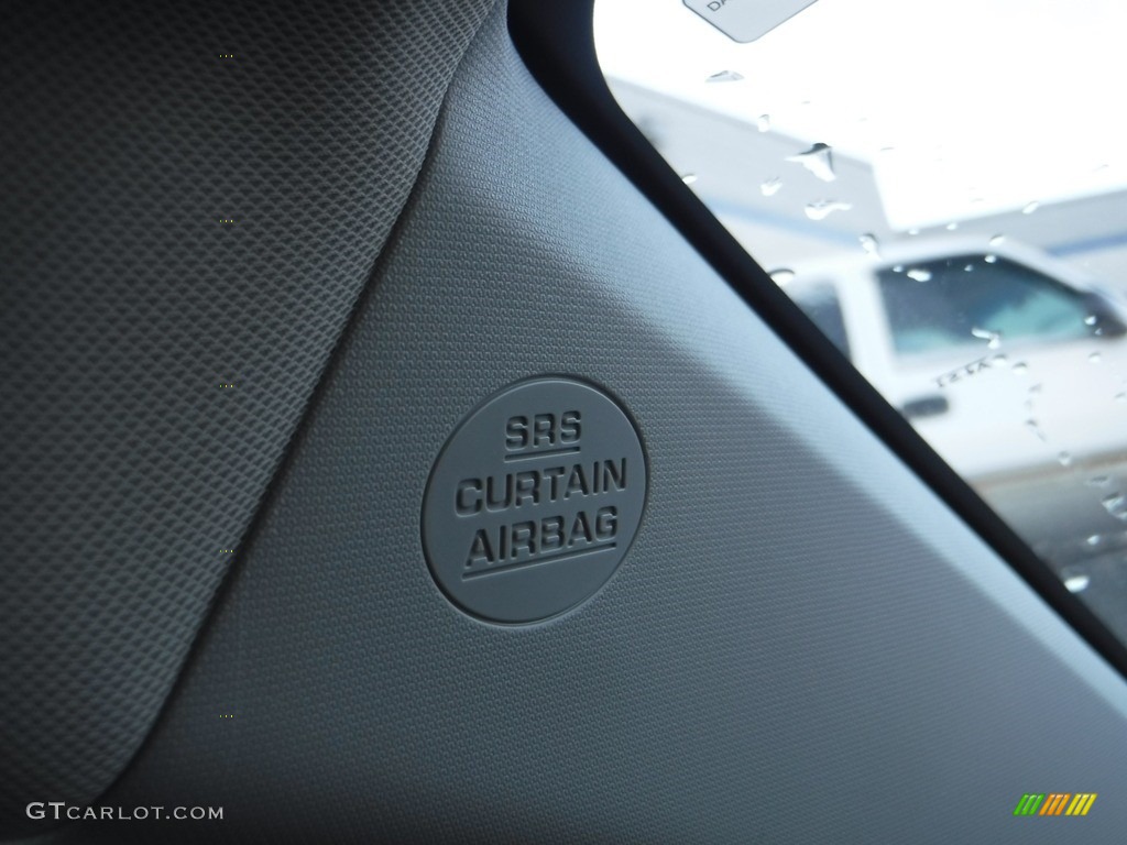 2019 Corolla LE - Falcon Gray metallic / Ash/Dark Gray photo #21